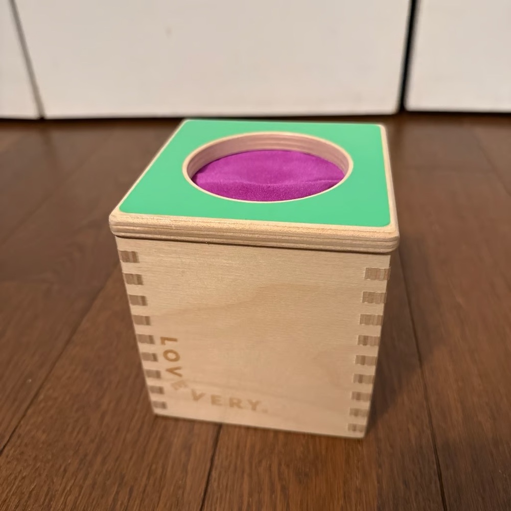 Lovevery Magic Tissue Box Toy Sensory Learning Discovery Play Toy